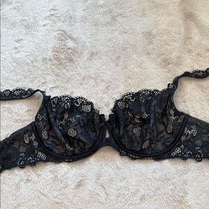 Victoria’s Secret Elegant Black Lace Bra with key hole cut out